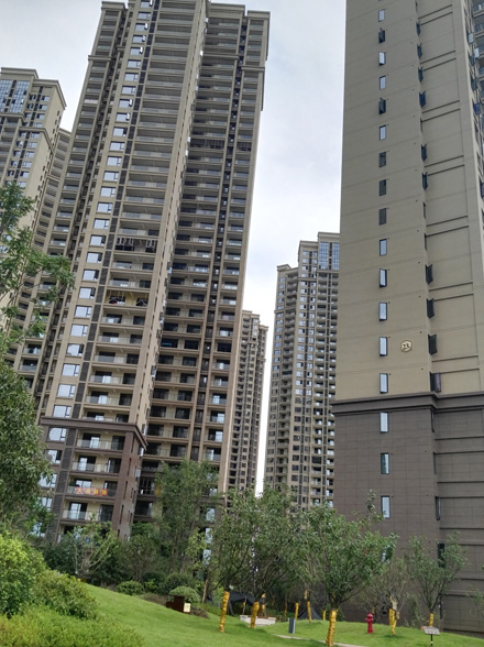 中建地產